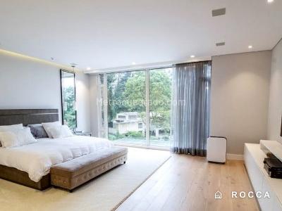 Apartamento de 4 alcobas en venta en El Refugio, Bogotá, 452 m² · foto 14 de 18