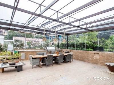 Apartamento de 4 alcobas en venta en El Refugio, Bogotá, 452 m² · foto 2 de 18