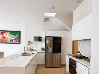 Apartamento de 2 alcobas en arriendo en Chico Norte, Bogotá, 168 m² · foto 2 de 16