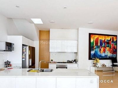 Apartamento de 2 alcobas en arriendo en Chico Norte, Bogotá, 168 m² · foto 4 de 16