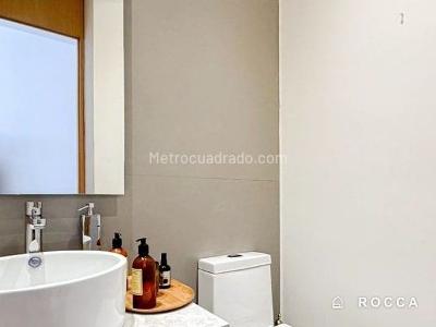 Apartamento de 2 alcobas en arriendo en Chico Norte, Bogotá, 168 m² · foto 6 de 16