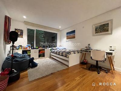 Apartamento de 4 alcobas en venta en Los Rosales, Bogotá, 436 m² · foto 13 de 19