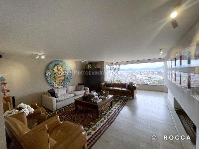 Apartamento de 3 alcobas en venta en El Refugio, Bogotá, 350 m² · foto 2 de 16