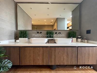 Apartamento de 2 alcobas en venta en Chico, Bogotá, 155 m² · foto 11 de 14