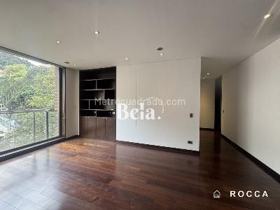 Apartamento de 4 alcobas en arriendo en La Cabrera, Bogotá, 380 m² · foto 12 de 17