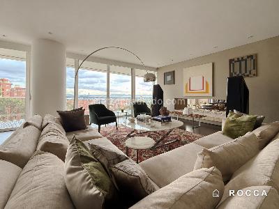 Apartamento de 4 alcobas en venta en Los Rosales, Bogotá, 390 m² · foto 3 de 20