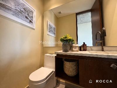 Apartamento de 2 alcobas en venta en Los Rosales, Bogotá, 157 m² · foto 11 de 20