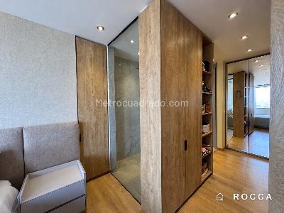 Apartamento de 2 alcobas en venta en Los Rosales, Bogotá, 157 m² · foto 18 de 20