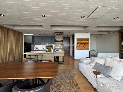 Apartamento de 2 alcobas en venta en Los Rosales, Bogotá, 157 m² · foto 2 de 20
