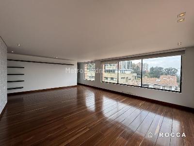 Apartamento de 4 alcobas en venta en Chico Oriental, Bogotá, 475 m² · foto 13 de 20