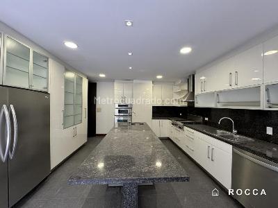 Apartamento de 4 alcobas en venta en Chico Oriental, Bogotá, 475 m² · foto 8 de 20