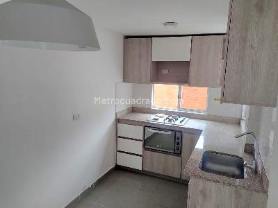 Apartamento en venta en Belen Loma De Los Bernal, Medellín · foto 2 de 8