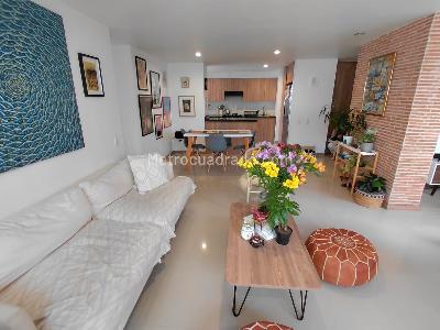 Apartamento en venta en Loma De Las Brujas, Envigado · foto 3 de 18