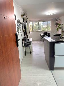 Apartamento en venta en La Castellana, Medellín · foto 3 de 13