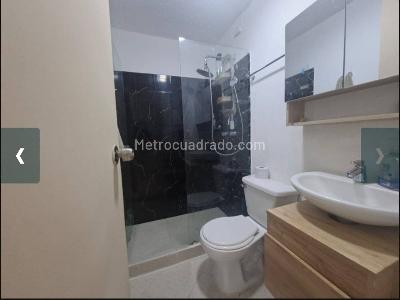 Apartamento de 3 alcobas en venta en Sector Las Cometas, Envigado, 61 m² · foto 7 de 8