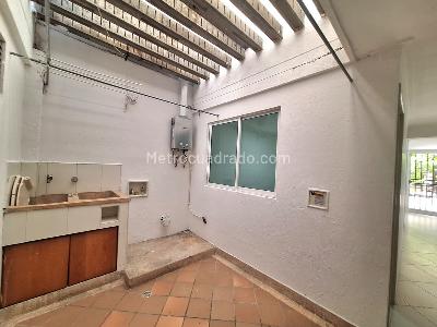 Casa en venta en El Carmelo, Itagüí · foto 12 de 19