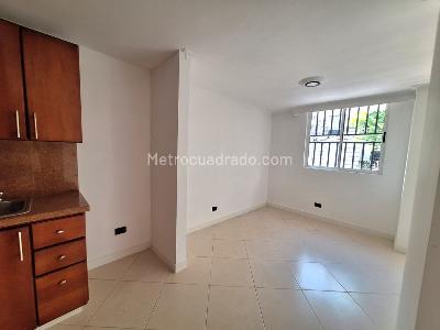 Casa en venta en El Carmelo, Itagüí · foto 3 de 19