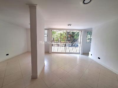 Casa en venta en El Carmelo, Itagüí · foto 2 de 19