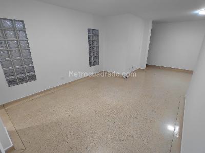 Apartamento de 3 alcobas en venta en Rosales, Medellín, 92 m² · foto 4 de 15