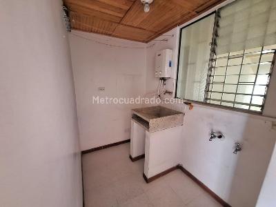 Apartaestudio en venta en Belen Rosales, Medellín, 50 m² · foto 10 de 13