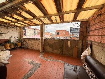 Casa de 5 alcobas en venta en Claret, Bogotá, 110 m² · foto 15 de 20
