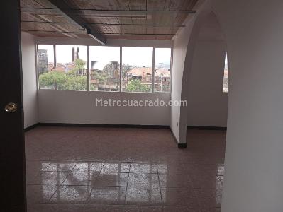 Casa de 4 alcobas en venta en Kennedy Catalina, Bogotá, 350 m² · foto 17 de 20