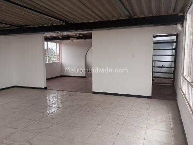 Casa de 4 alcobas en venta en Kennedy Catalina, Bogotá, 350 m² · foto 5 de 20