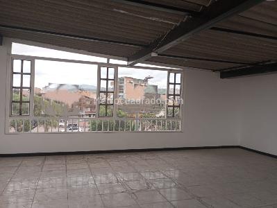 Casa de 4 alcobas en venta en Kennedy Catalina, Bogotá, 350 m² · foto 7 de 20