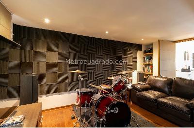 Apartamento de 4 alcobas en venta en Las Lomas 1, Medellín, 226 m² · foto 17 de 19