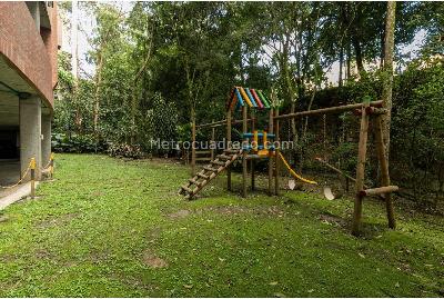 Apartamento de 4 alcobas en venta en Las Lomas 1, Medellín, 226 m² · foto 19 de 19