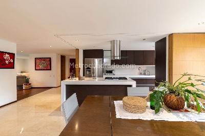 Apartamento de 4 alcobas en venta en Las Lomas 1, Medellín, 226 m² · foto 3 de 19