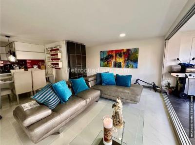Apartamento en venta en Castropol, Medellín · foto 2 de 17