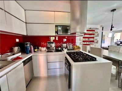 Apartamento en venta en Castropol, Medellín · foto 9 de 17