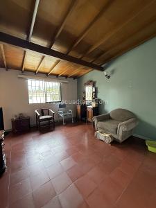Casa de 3 alcobas en venta en La America, Medellín, 202 m² · foto 8 de 11