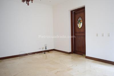 Casa de 3 alcobas en venta en Loma Cola Del Zorro, Medellín, 435 m² · foto 15 de 16