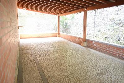Casa de 3 alcobas en venta en Loma Cola Del Zorro, Medellín, 435 m² · foto 3 de 16