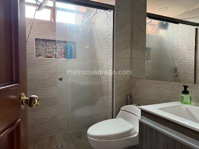 Apartamento de 3 alcobas en venta en El Tesoro, Medellín, 165 m² · foto 11 de 19