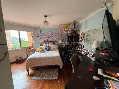 Apartamento de 3 alcobas en venta en El Tesoro, Medellín, 165 m² · foto 12 de 19