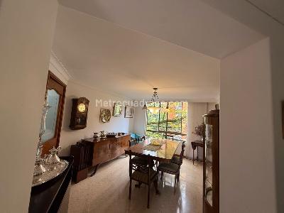 Apartamento de 3 alcobas en venta en El Tesoro, Medellín, 165 m² · foto 16 de 19