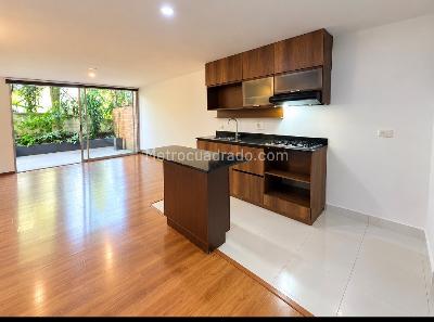 Apartamento de 1 alcoba en venta en El Poblado Provenza, Medellín, 75 m² · foto 3 de 10