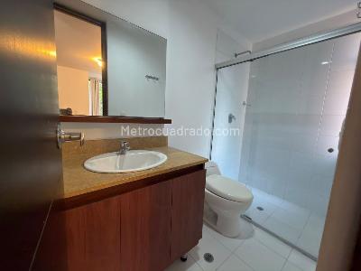 Apartamento de 1 alcoba en venta en El Poblado Provenza, Medellín, 75 m² · foto 10 de 10