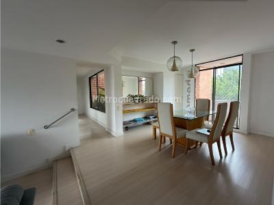 Apartamento de 3 alcobas en venta en San Lucas, Medellín, 158 m² · foto 12 de 18