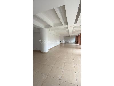Apartamento de 3 alcobas en venta en San Lucas, Medellín, 158 m² · foto 17 de 18