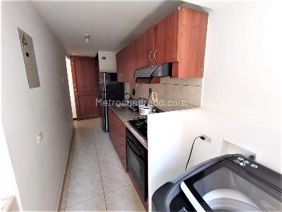 Apartamento de 3 alcobas en venta en Loma De Los Bernal, Medellín, 79 m² · foto 12 de 20