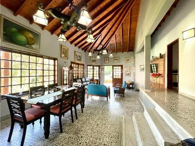 Casa de 4 alcobas en venta en Envigado, Envigado, 194 m² · foto 10 de 20