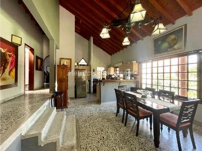 Casa de 4 alcobas en venta en Envigado, Envigado, 194 m² · foto 5 de 20