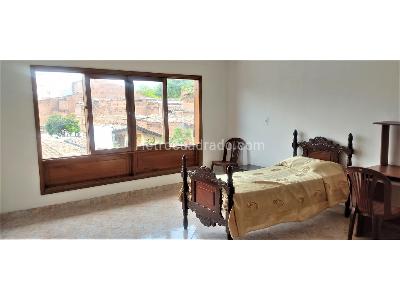 Apartamento de 5 alcobas en venta en Calasanz, Medellín, 320 m² · foto 14 de 20