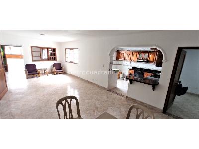 Apartamento de 5 alcobas en venta en Calasanz, Medellín, 320 m² · foto 8 de 20