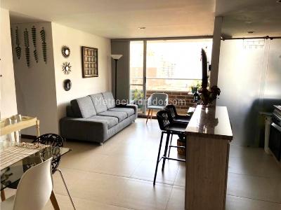 Apartamento de 3 alcobas en venta en Sabaneta, Sabaneta, 86 m² · foto 2 de 15