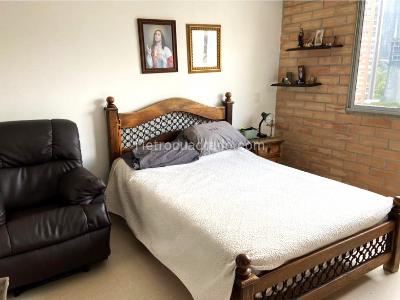 Apartamento de 3 alcobas en venta en Sabaneta, Sabaneta, 86 m² · foto 9 de 15